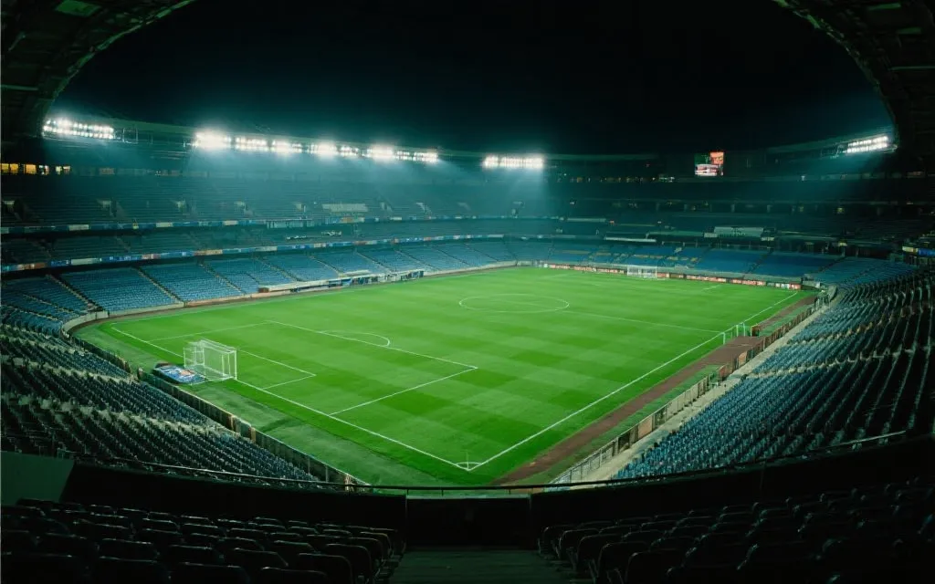 2026 世界杯揭幕战落地阿兹台克球场：一座见证传奇的“开场哨”圣殿